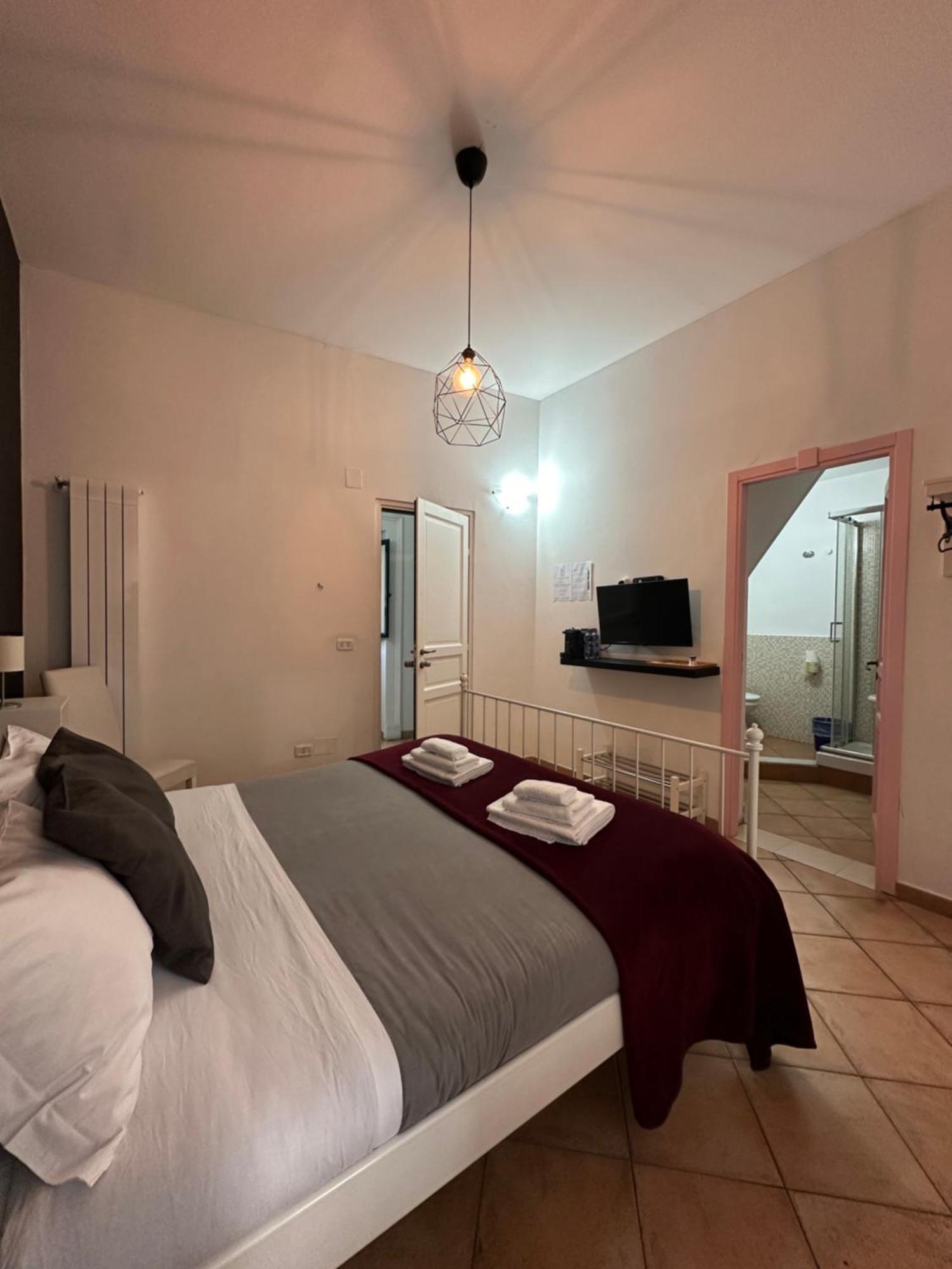 Palazzo Curro Hotel Катания Екстериор снимка