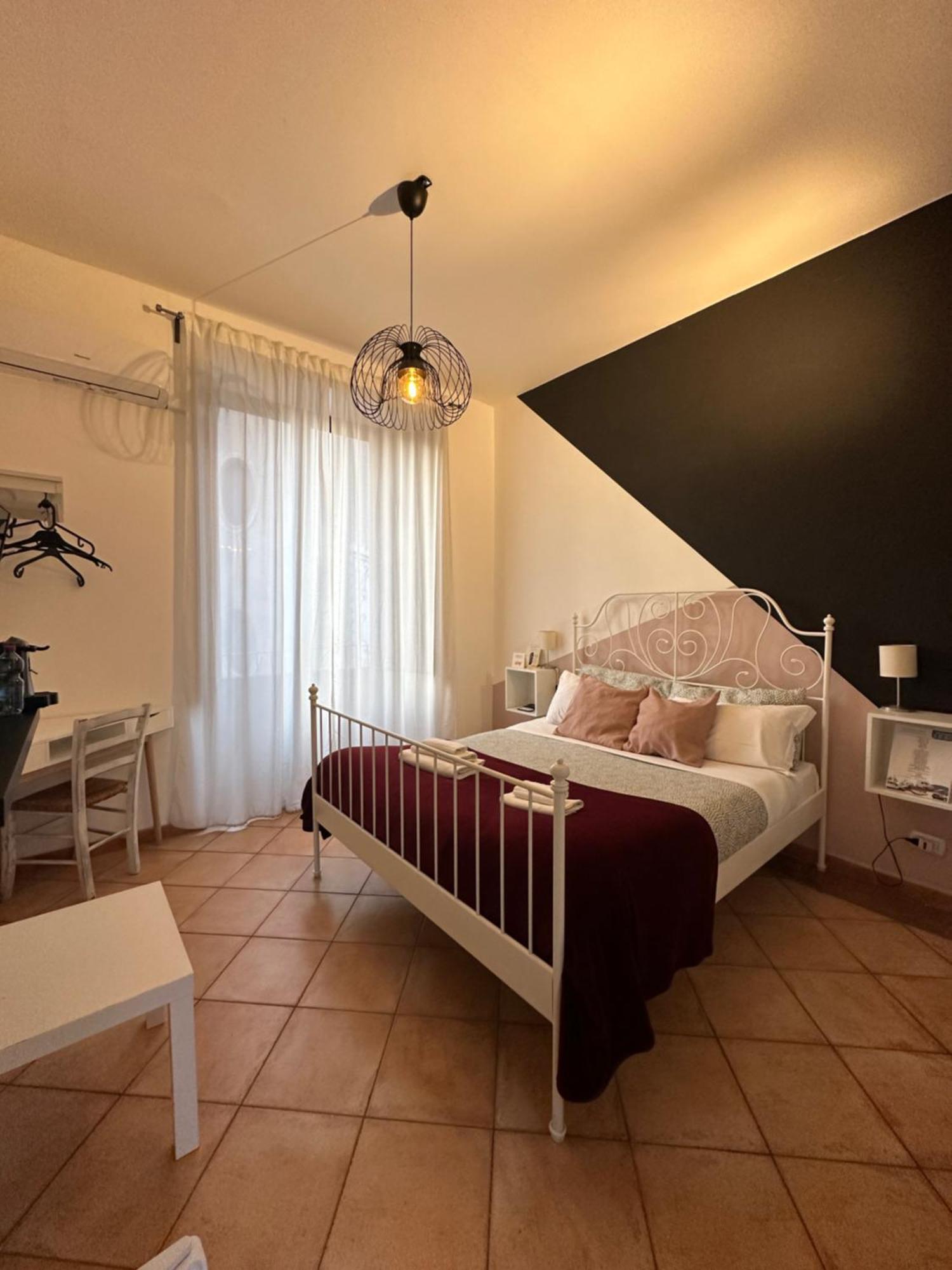 Palazzo Curro Hotel Катания Екстериор снимка