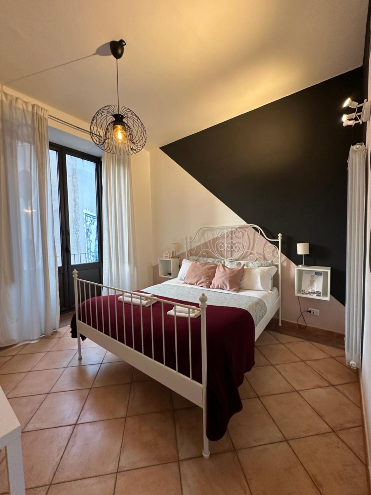 Palazzo Curro Hotel Катания Екстериор снимка